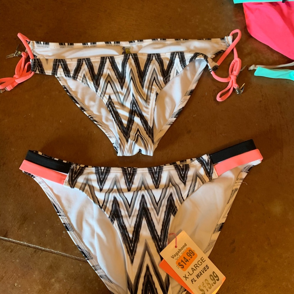 Bikini bottoms